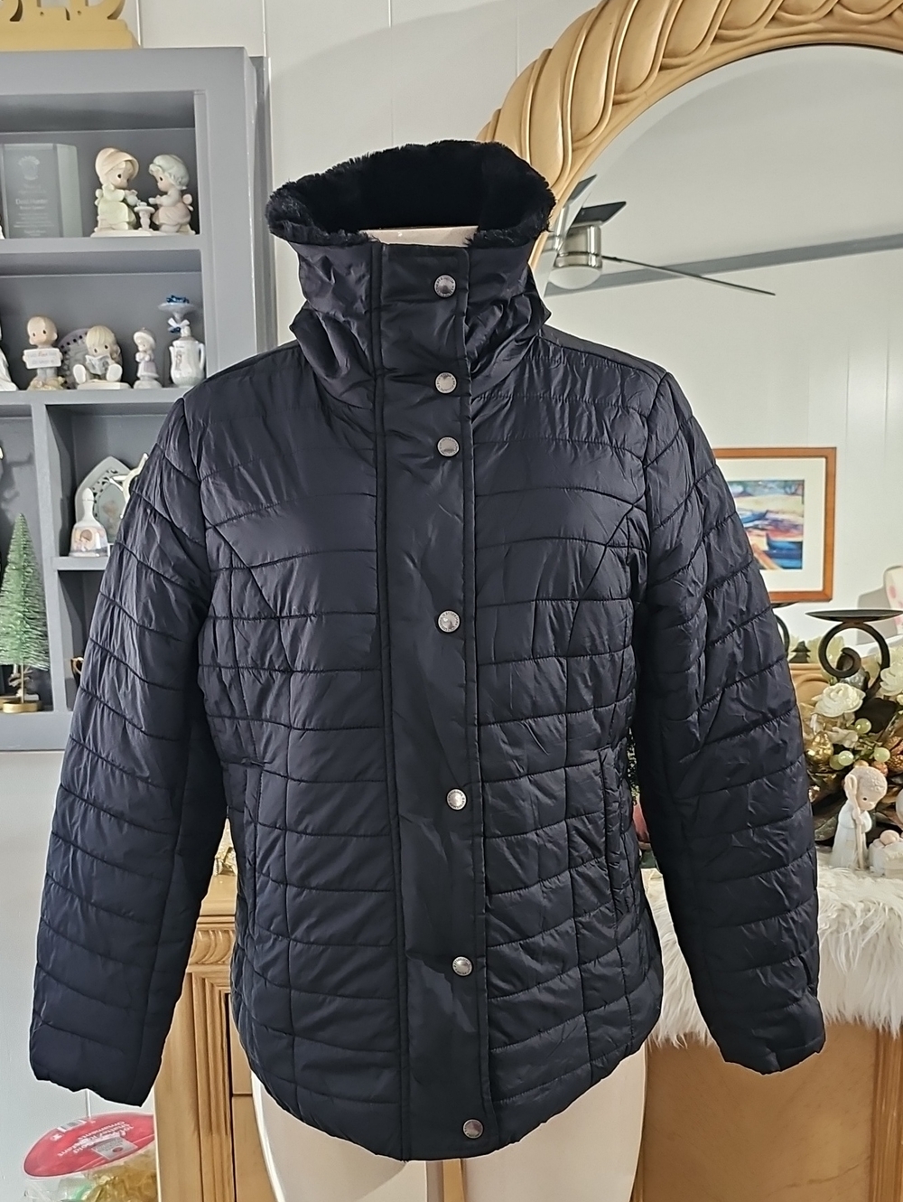 G By Giuliana Women’s Quilted Black Puffer Jacket - Classic Warmth Size Small